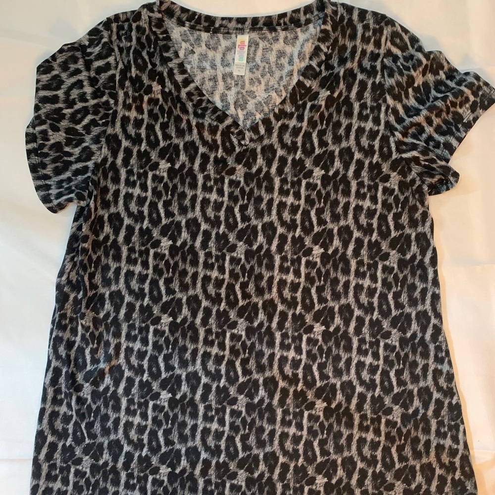 Lularoe Christy Tee